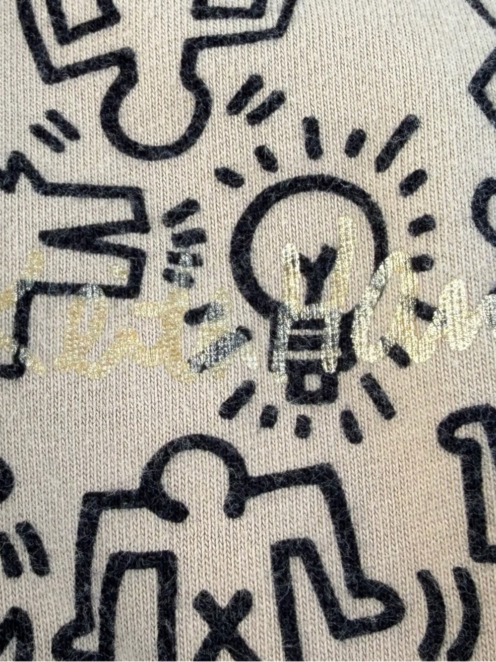 Moma Short Sleeve Tee in Cream with Black Graphic and Gold Script